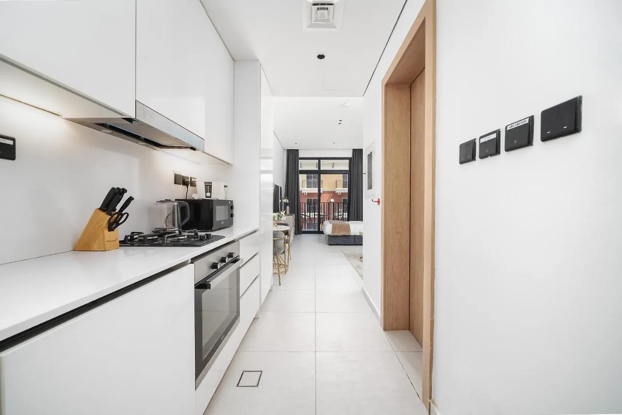 Alh Vacay - Bright Studio In Beverly Residence Jvc Dubai Apartment
