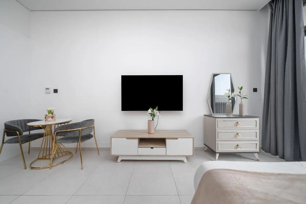 Alh Vacay - Bright Studio In Beverly Residence Jvc Dubai United Arab Emirates